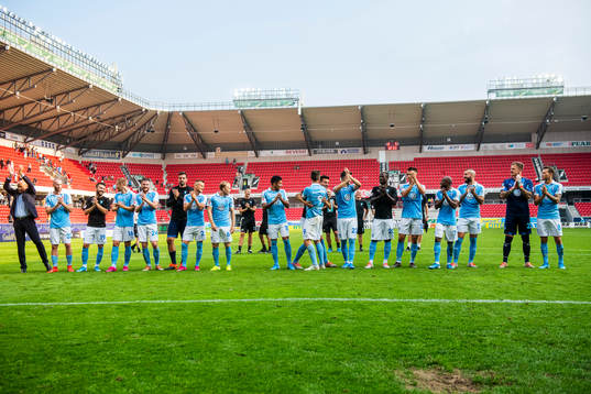 almö FF spelarna jublar