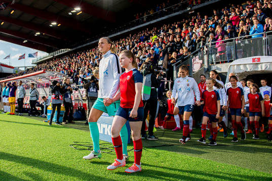 Goalkeeper Ingrid Hjelmseth of Norway ahead of the women's international friendly football match between Norway and England on September 3, 2019 in Bergen.