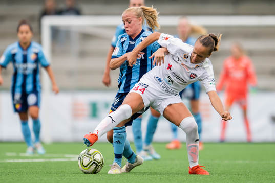 Rosengårds Malin Levenstad och Djurgårdens Mia Jalkerud