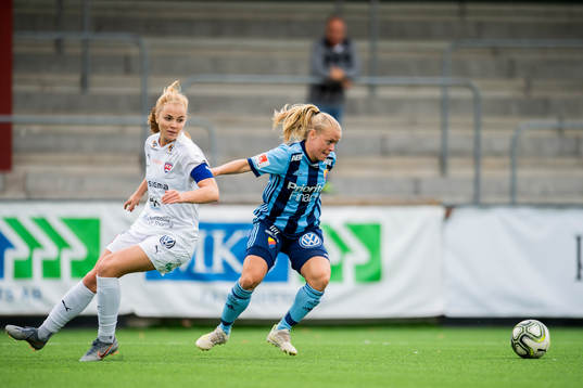 Djurgårdens Mia Jalkerud lurar Rosengårds Glodis Perla