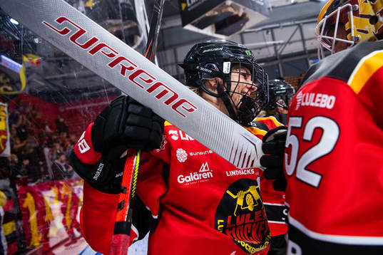 Luleås Emma Nordin jublar