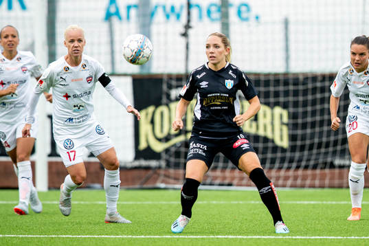 Göteborgs Elin Rubensson mot Rosengårds Caroline Seger