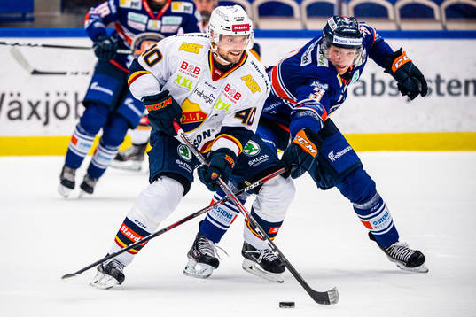 Djurgårdens Jacob Josefsson och Växjös Oliver Bohm