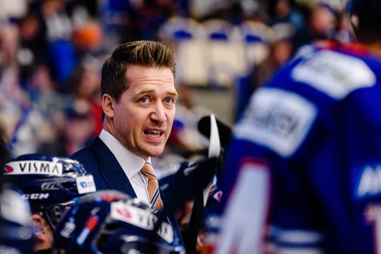 Växjös tränare Sam Hallam