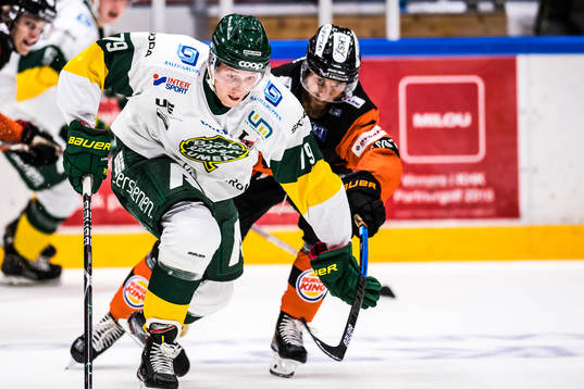 Björklövens Emil Lundberg och Karlskronas Måns Hermansson