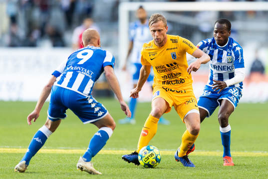 Sirius Christer Gustafsson och IFK Göteborgs Robin Söder samt Alhassan Yusuf Abdullahi
