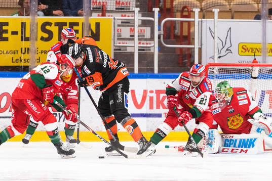 Moras David Goodwin, Tomas Skogs och målvakt Isak Wallin