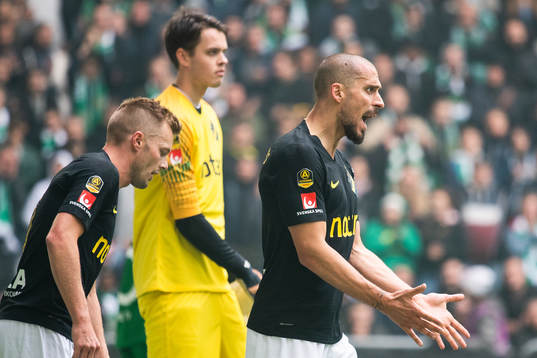 s Panajotis Dimitriadis, Sebastian Larsson och målvakt