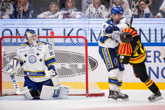Leksands målvakt Janne Juvonen och Leksands Jonas Ahnelöv
