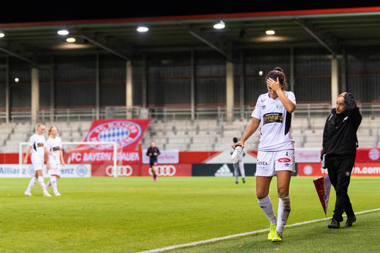 of Göteborg Taylor Leach looks dejected