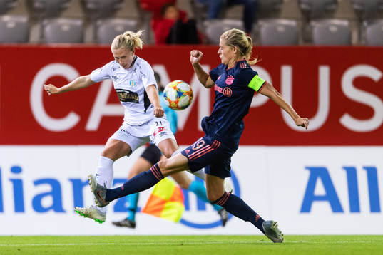 Rebecka Blomqvist of Göteborg and Carina Wenninger of