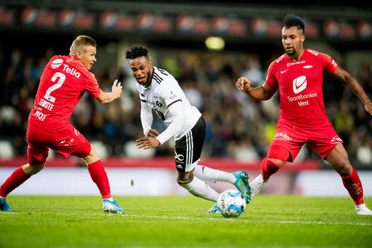 Taijo Teniste of Brann, Samuel Adegbenro of Rosenborg and Bismar Acosta of Brann