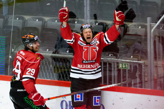 Örebros Marcus Weinstock jublar