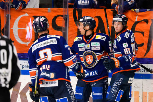 Växjös Richard Gynge jublar fler 1-2