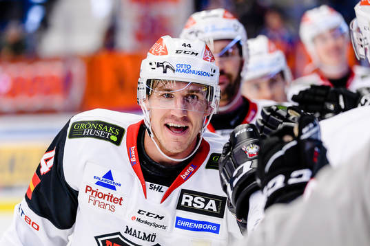 Malmö Redhawks Jesper Jensen Aabo jublar