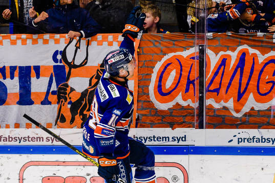 Växjös Richard Gynge jublar