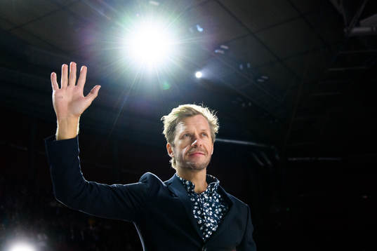 Den f.d. frölundaspelaren Tomi Kallio hyllas