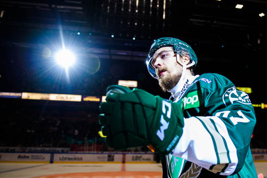 Färjestads Jamo Kärki jublar