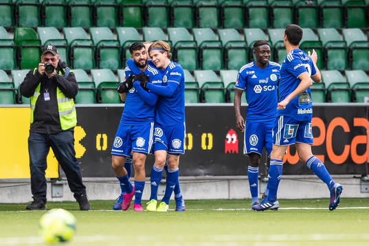  Sundsvalls Omar Eddahri och Oliver Berg jublar efter 2-0