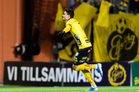Elfsborgs Deniz Hümmet jublar efter att han gjort 2-0