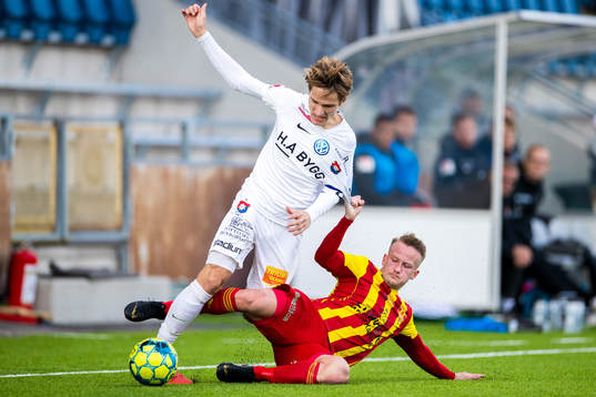 Örgrytes Jakob Lindström och Syrianskas Noi Olafsson