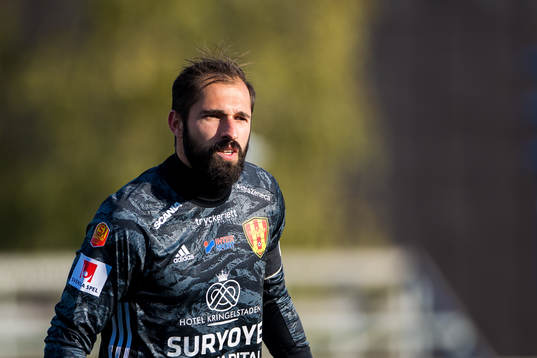Syrianskas målvakt Dejan Garaca