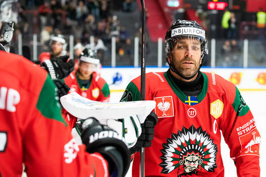 Joel Lundqvist of Frölunda celebrates