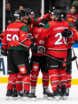 Joel Lundqvist  of Frölunda celebrates scoring 8-2 with