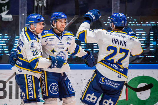 Leksands Patrik Zackrisson och Linus Persson jublar