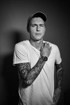 Victor Nilsson Lindelöf, fotbollsspelare i Premier League-laget Manchester United, poserar för ett porträtt den 11 oktober 2019 i St Julian’s, Malta.