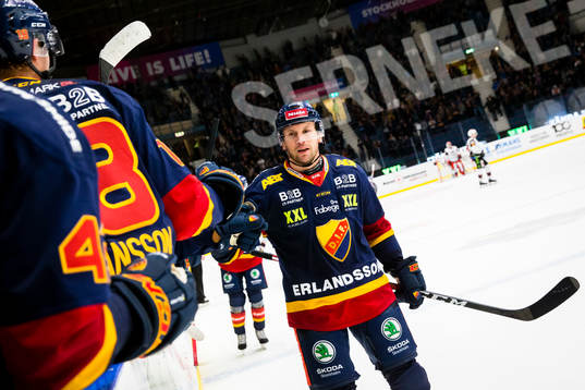 Djurgårdens Niclas Bergfors gör 4-0 och jublar med