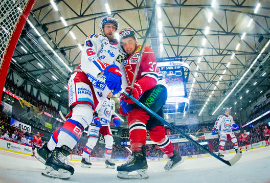 Oskarshamns Emil Wahlberg och Örebros Glenn Gustafsson i