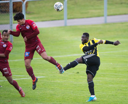 IFK Hässleholms Mike Andrews i matchen i division 2 mellan IFK Hässleholm och Råslätt i Hässleholm 12 oktober 2019.  
