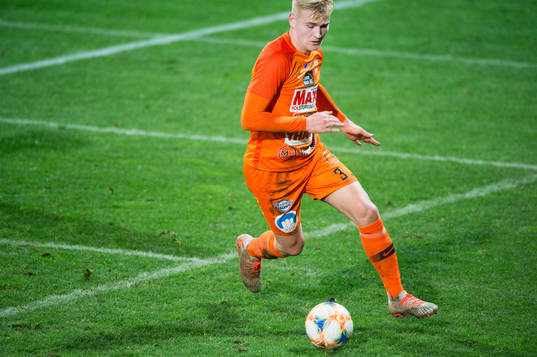 Kristianstads Linus Svensson i matchen i division 1 mellan