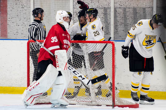 Panterns Nicklas Jadeland och Filip Rubensson jublar