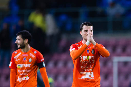 AFC Eskilstunas Jesper Björkman jublar