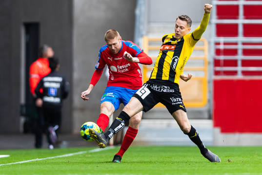 Helsingborgs Markus Holgersson och Häckens Viktor Lundberg