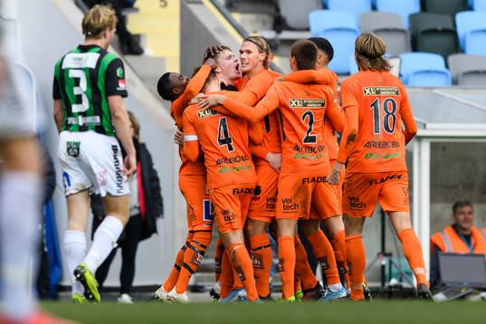 Varbergs spelare jublar