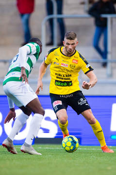 Västerås Ravy Tsouka Dozi och Mjällbys Erik