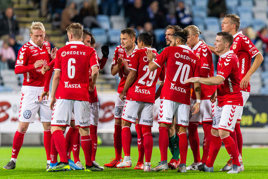 Kalmars spelare samlas
