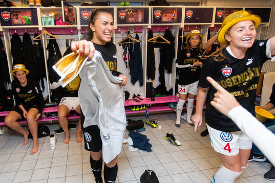 Rosengårds målvakt Zecira Musovic och Glodis Perla