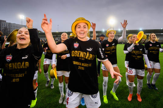 Rosengårds Glodis Perla Viggosdottir jublar