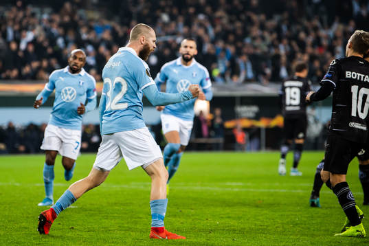 Jo Inge Berget of Malmö FF celebrates after 1-0