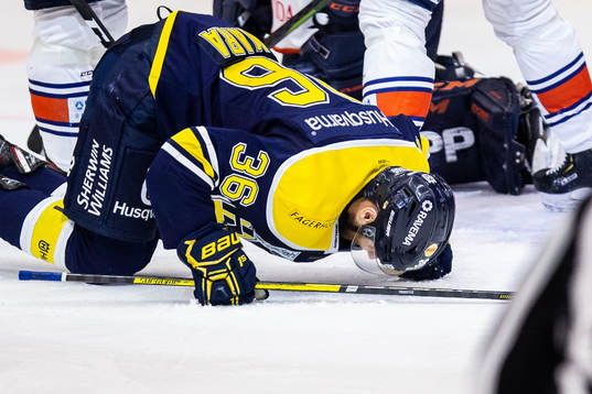 s Anthony Camara jublar