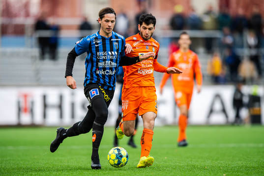 Sirius Philip Haglund och AFC Eskilstunas Anel Rashkaj
