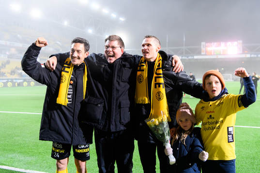 Elfsborgs Stefan Ishizaki och Jon Jönsson jublar