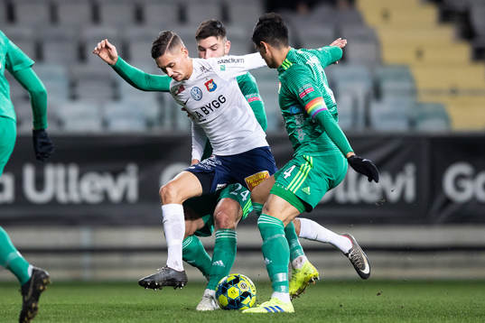 Örgrytes Fredrik Zanjanchi mot Dalkurds Besard Sabovic och