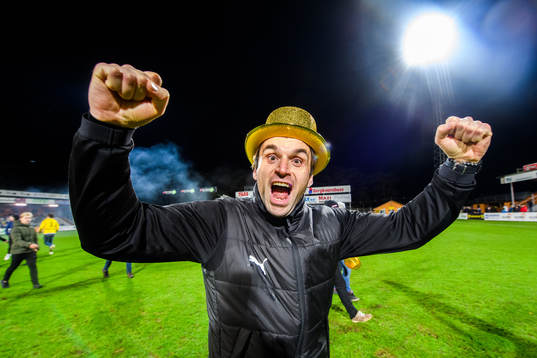 Mjällbys tränare Milos Milojevic jublar