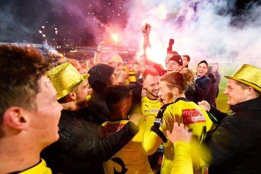 Mjällbys spelare jublar