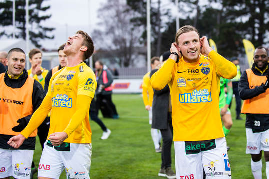 Falkenbergs Carl Johansson och Marcus Mathisen  jublar